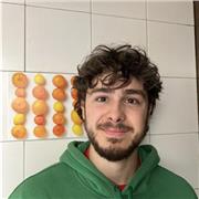 Soy una persona organizada y pro activa que siempre cumple sus objetivos académicos. Respecto a la enseñanza, siempre he ayudado a mis compañeros de clase cuando tenían dificultades con alguna asignatura, y han generalmente han obtenido buenos resultados